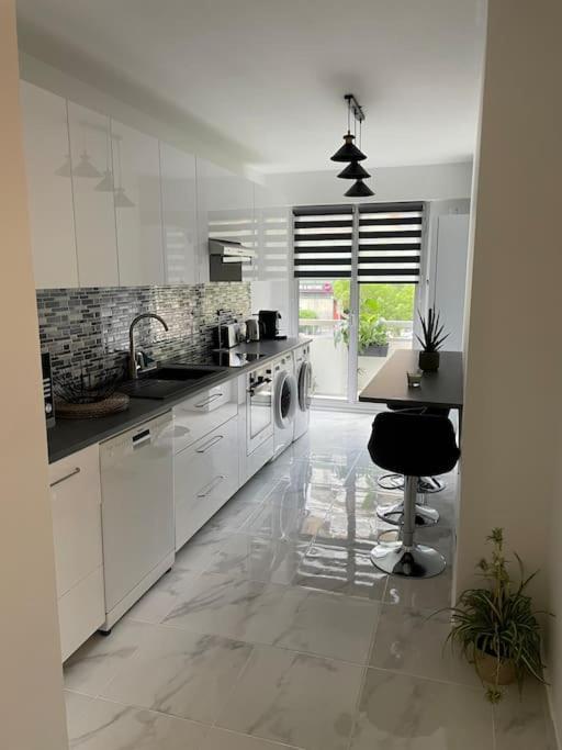 Superbe Appartement Carre Delfino Port De Ніцца Екстер'єр фото